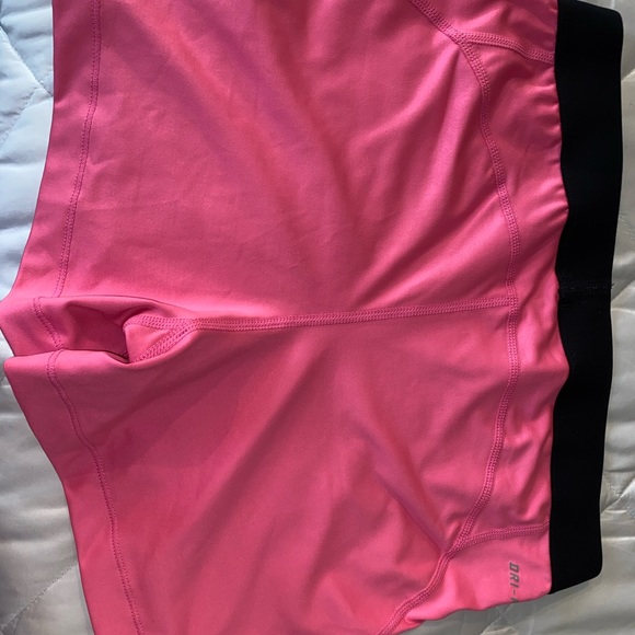 Nike Light Pink Women’s Large Spandex - Picture 3 of 3